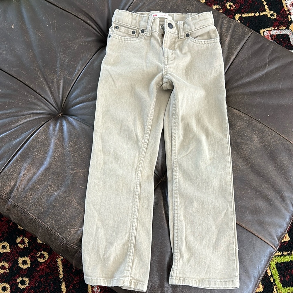 Levi’s 514 straight leg jeans size 7